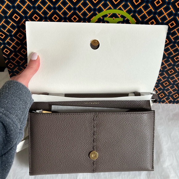 Tory Burch McGraw Wallet Crossbody Bag Silver Maple Gold Taupe Grey Gray - Picture 6 of 16
